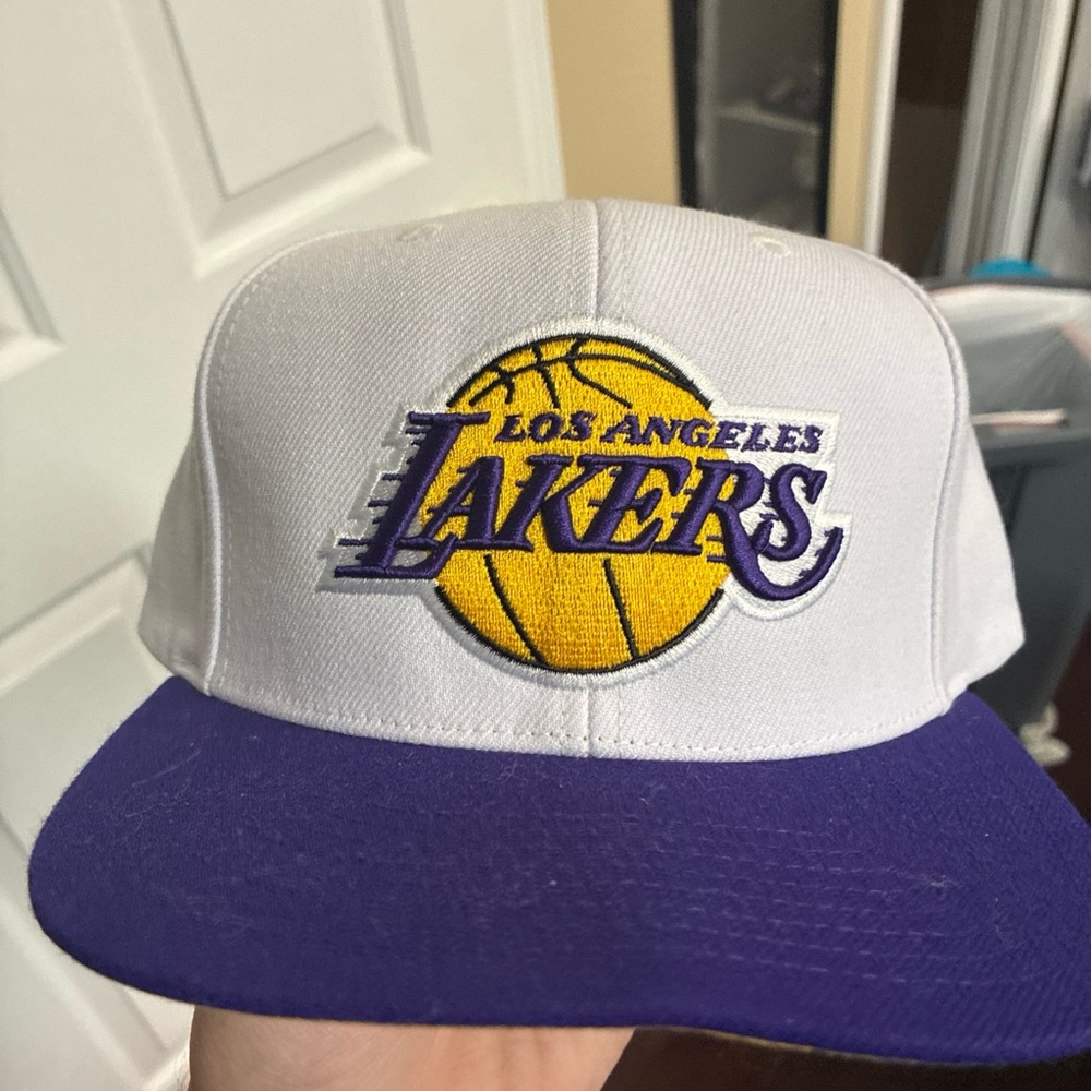 Los Angeles Lakers White and Purple Cap